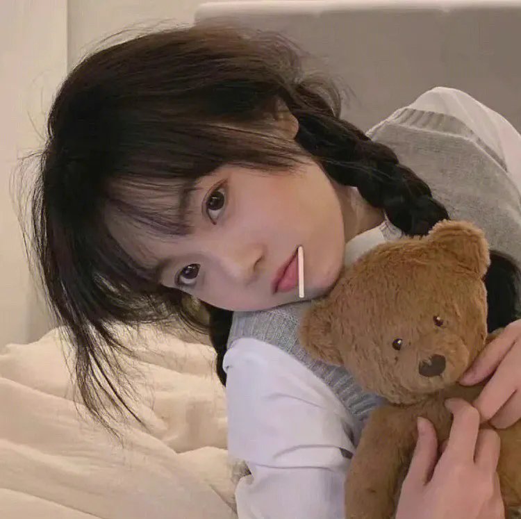 踉跄女孩